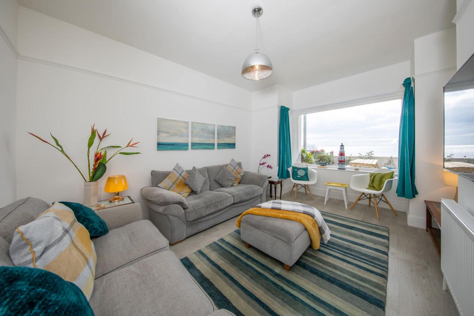 Absolute Beachfront with Decked Garden Oasis&Views Bognor Regis Exterior foto