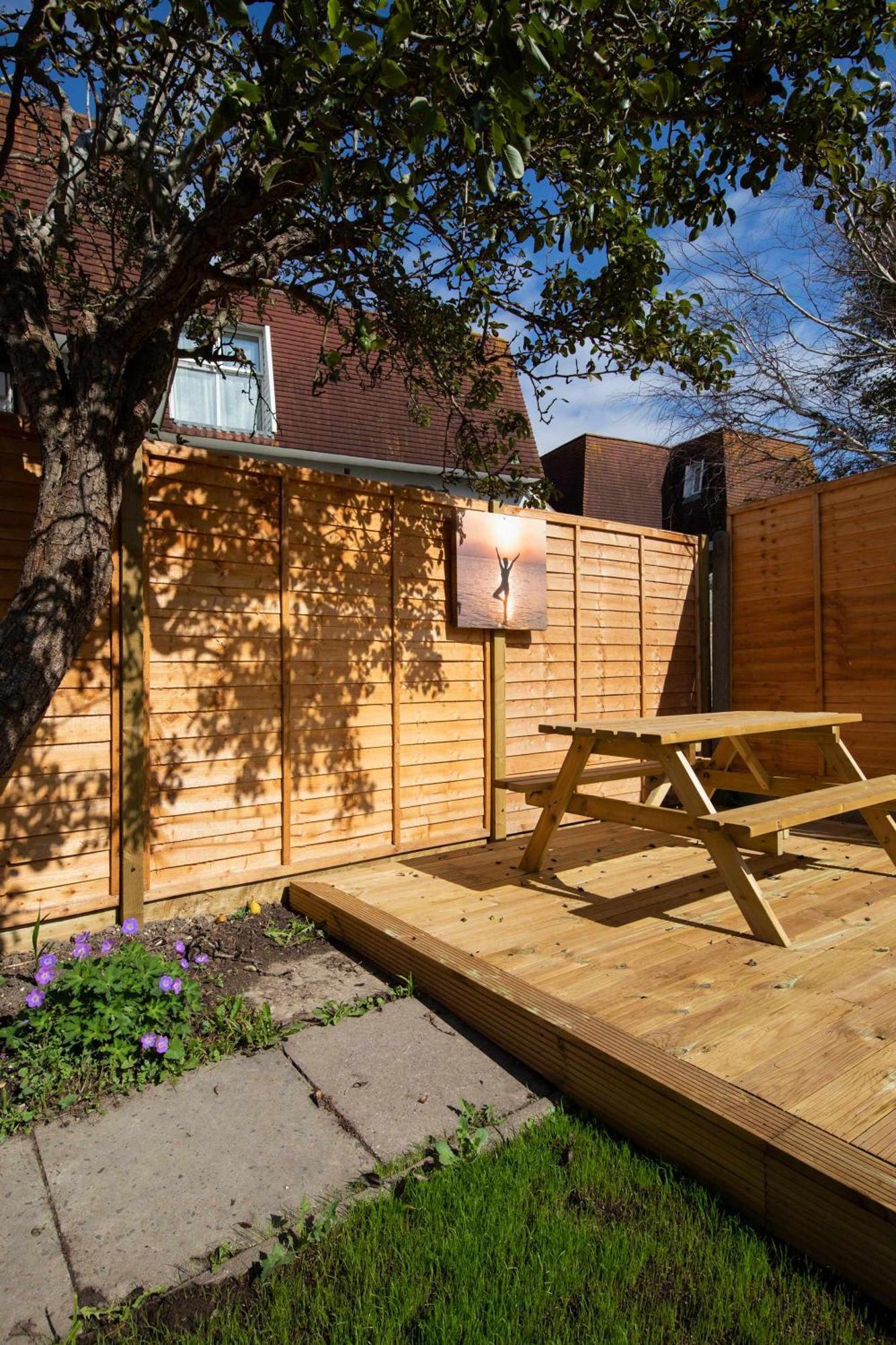 Absolute Beachfront with Decked Garden Oasis&Views Bognor Regis Exterior foto
