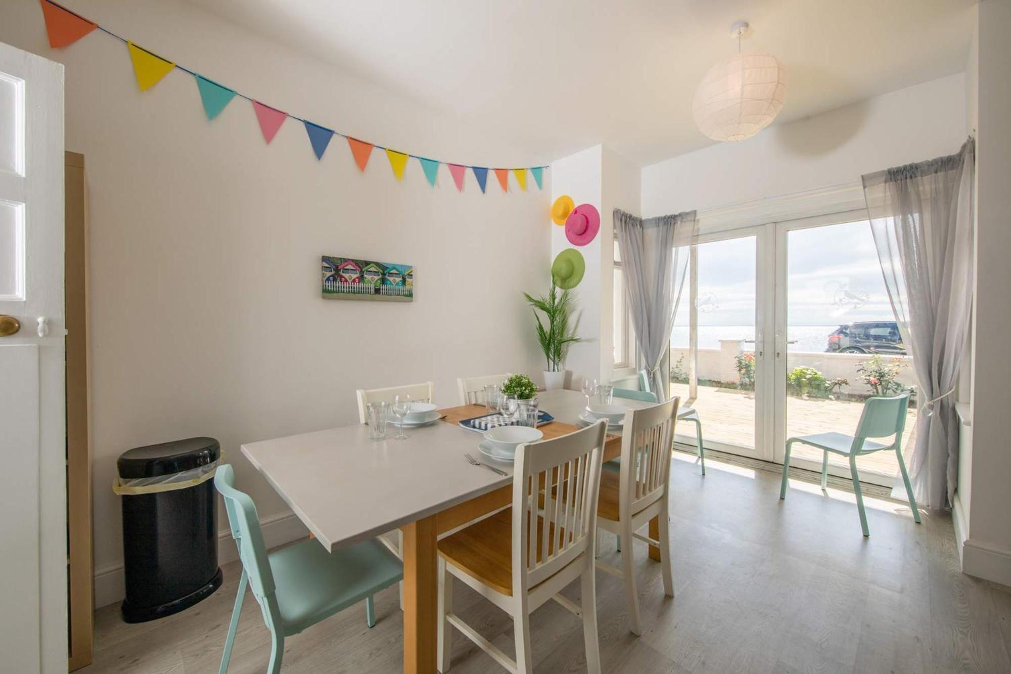 Absolute Beachfront with Decked Garden Oasis&Views Bognor Regis Exterior foto
